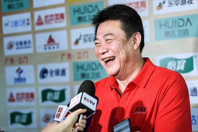 短篇艳妇荡岳小说