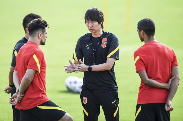 小樱玉足脚交榨精footjob